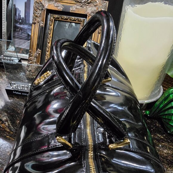 VGC Authentic Chanel Patent Leather Timeless Weekender - Picture 4 of 16